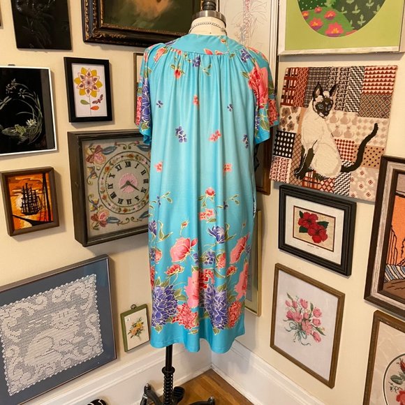 Sawyer Creek Studio Aqua Blue  Purple Pink Floral Polyester House Dress Size M - Picture 3 of 5